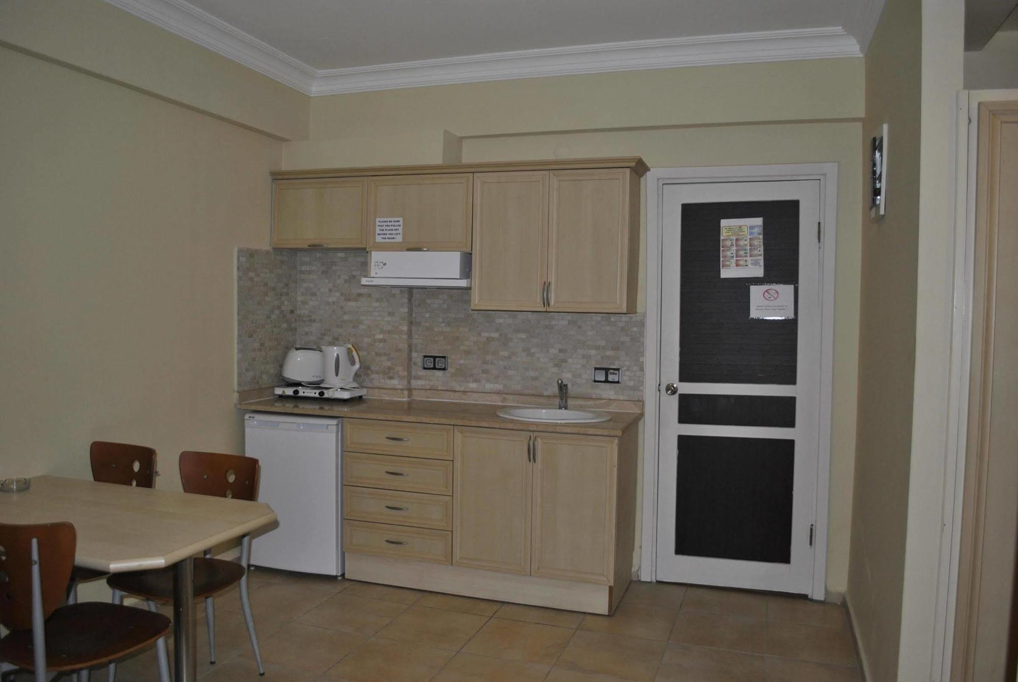 Club Dena Aparthotel Marmaris Buitenkant foto