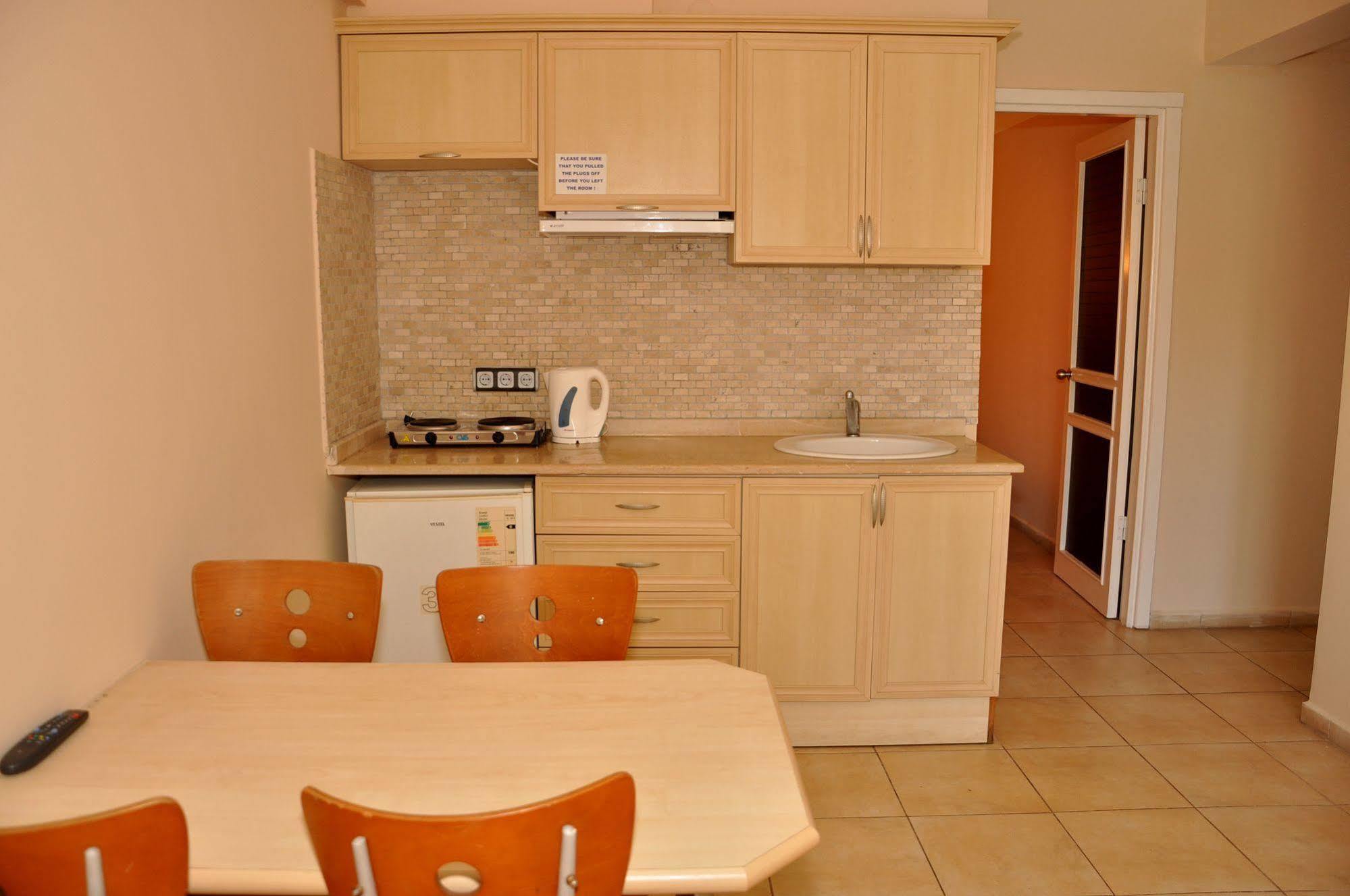 Club Dena Aparthotel Marmaris Buitenkant foto