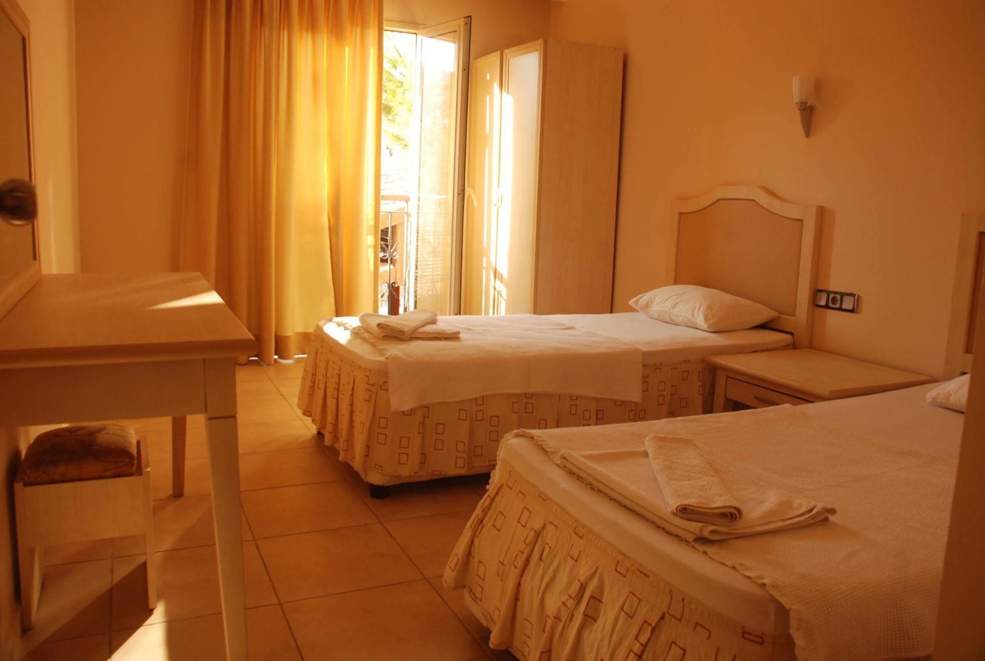 Club Dena Aparthotel Marmaris Buitenkant foto