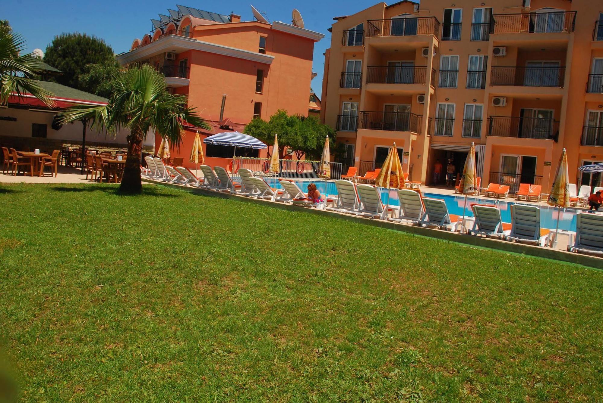 Club Dena Aparthotel Marmaris Buitenkant foto